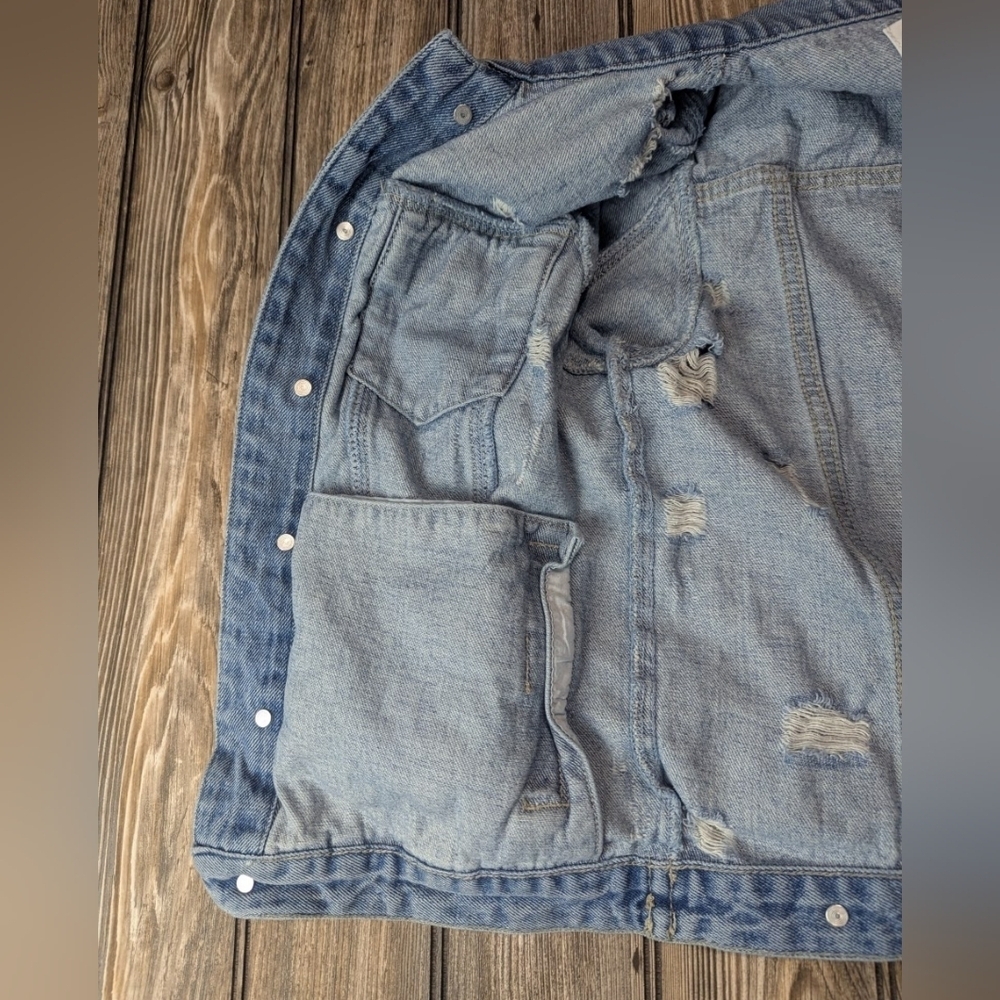 KanCan Denim Jacket Size Small Distressed - Picture 8 of 11